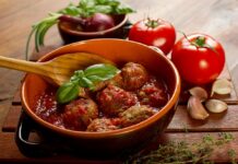 Boulettes de viande à la sauce tomate