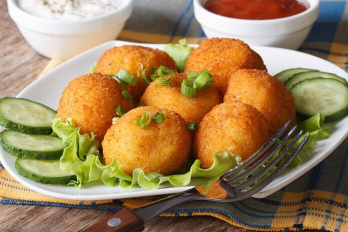 Croquettes de pomme de terre et blanc de poulet