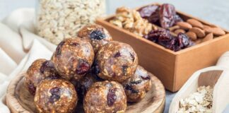 Boulettes aux raisins secs et aux amandes