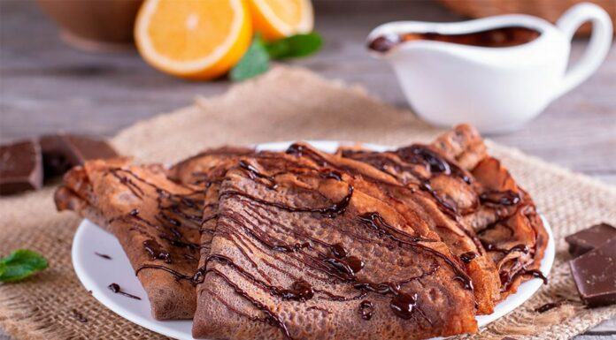 Crêpes au chocolat et son d’avoine légères