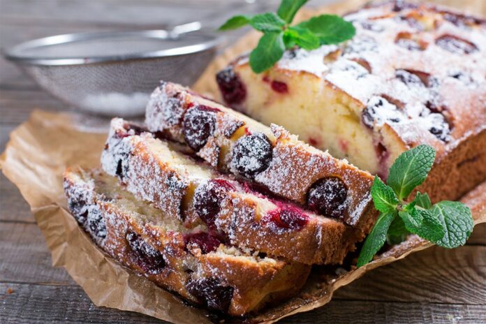 Gâteau au yaourt et aux fruits