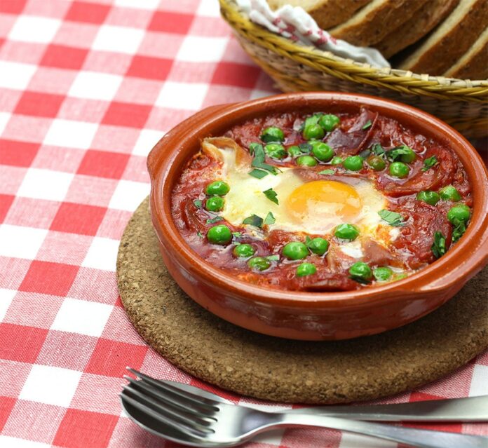 Oeufs aux tomates et au chorizo