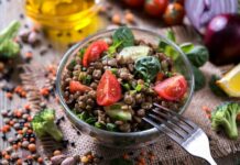 Salade de lentilles au brocoli et à la mayonnaise au curcuma au Thermomix