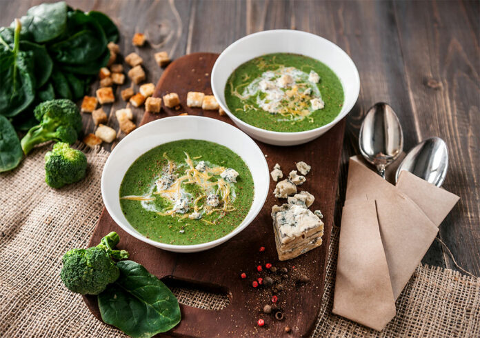 Soupe de brocoli au fromage bleu