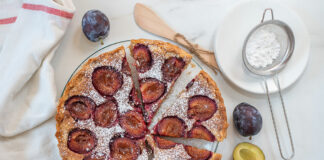 Tarte briochée aux prunes