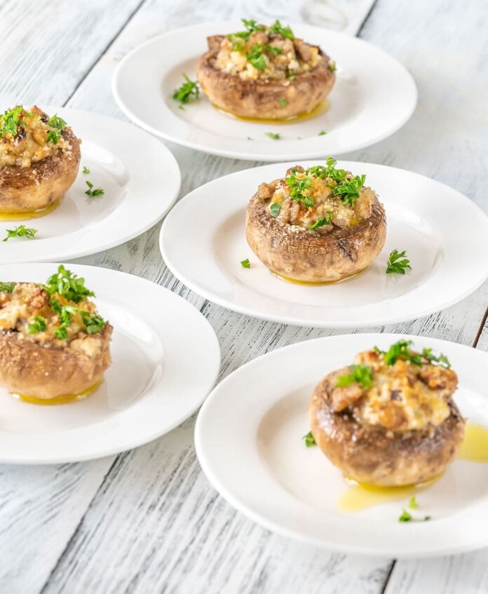 Champignons farcis à la viande hachée au four