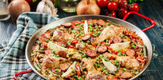 Paella au poulet facile et rapide