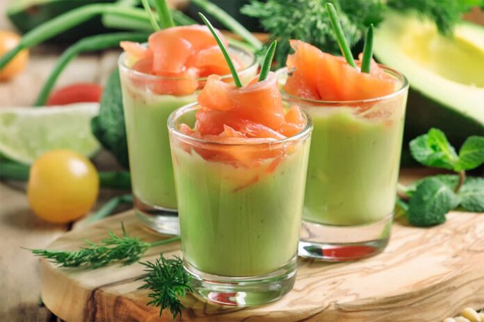 Verrine de mousse d’avocats et saumon fumé