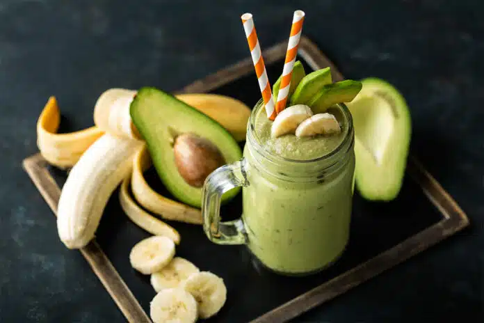 Smoothie avocat banane