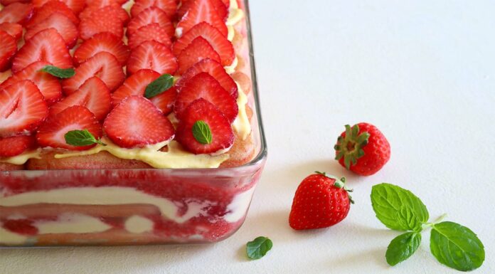 Tiramisu aux fruits rouges