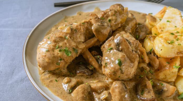 Poulet aux champignons et à la crème